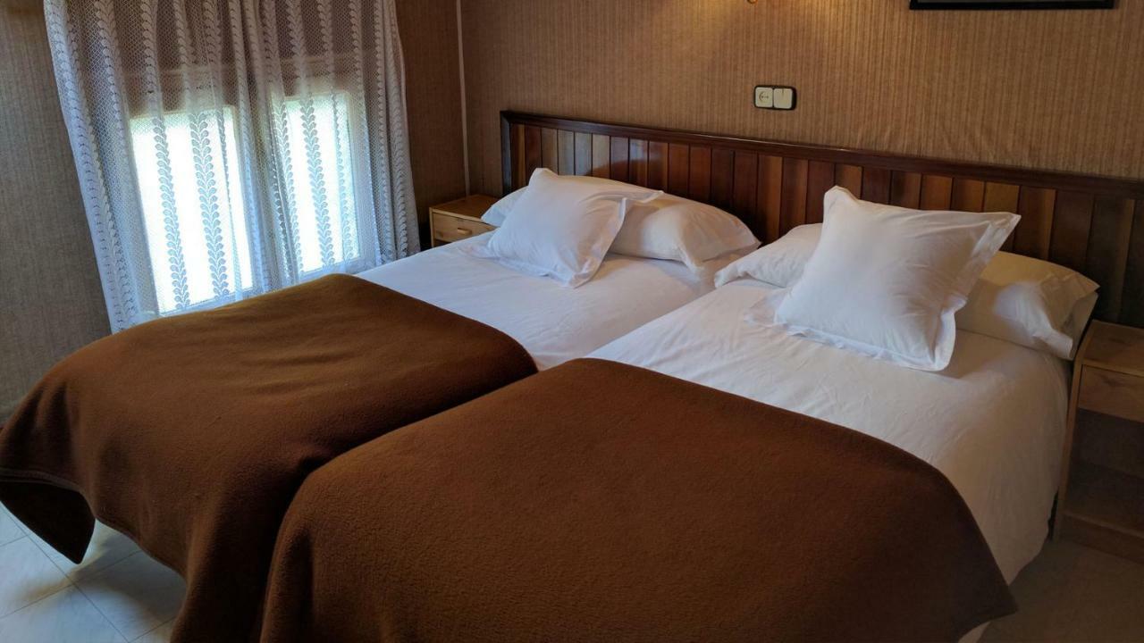 Hostal Talabart 莱斯 外观 照片